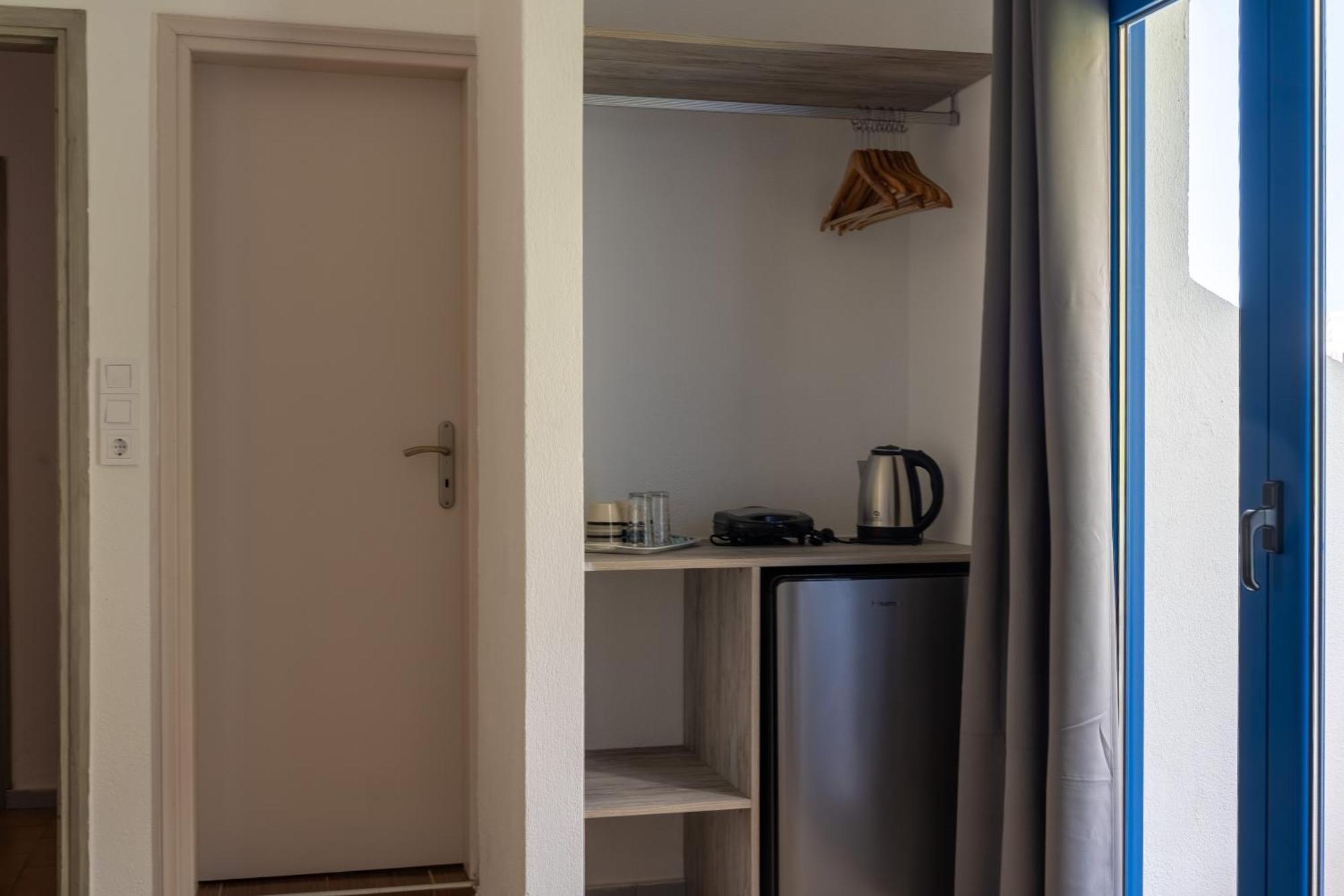 Giannis Rooms Агия Румели Екстериор снимка