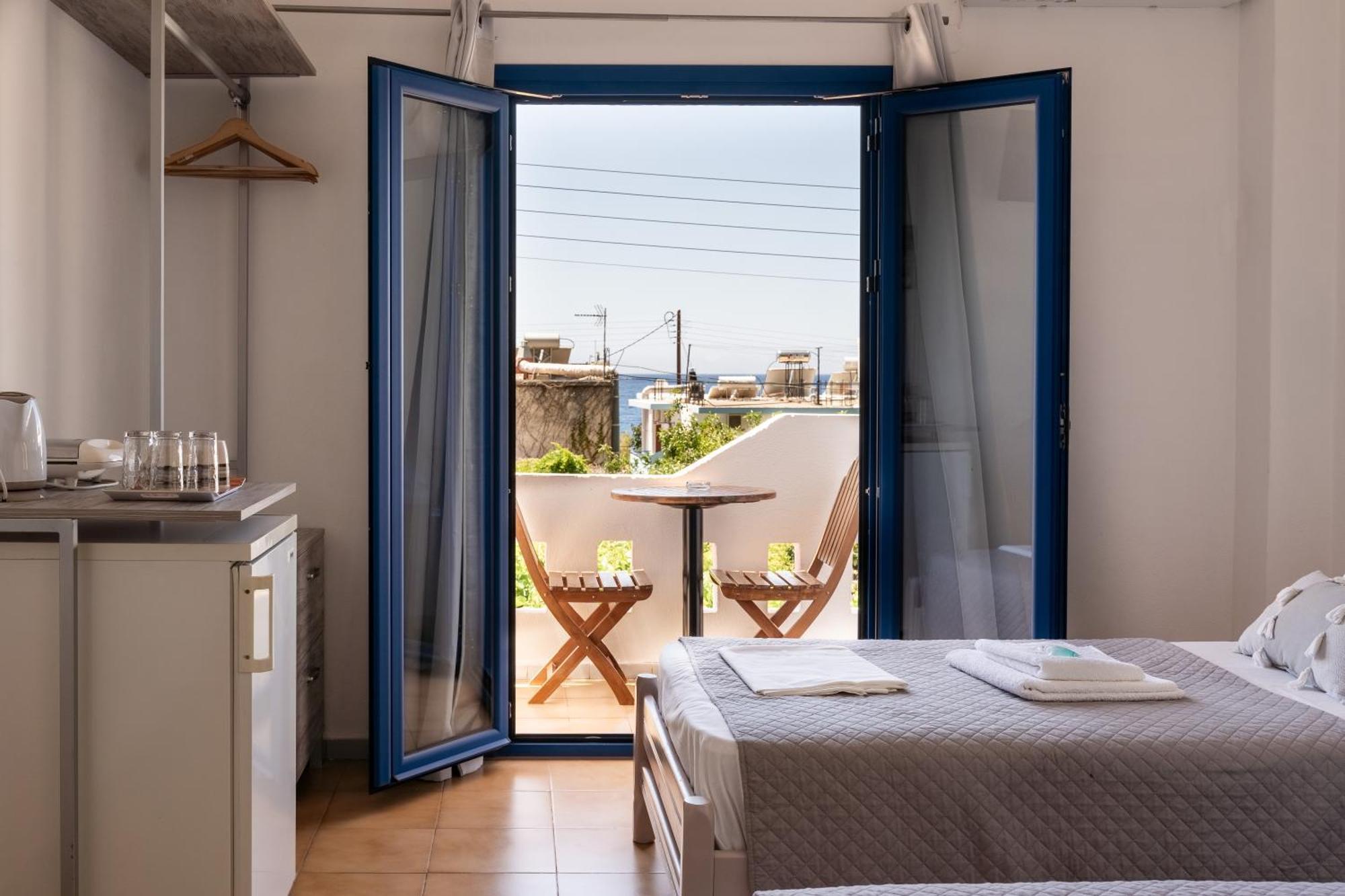 Giannis Rooms Агия Румели Екстериор снимка